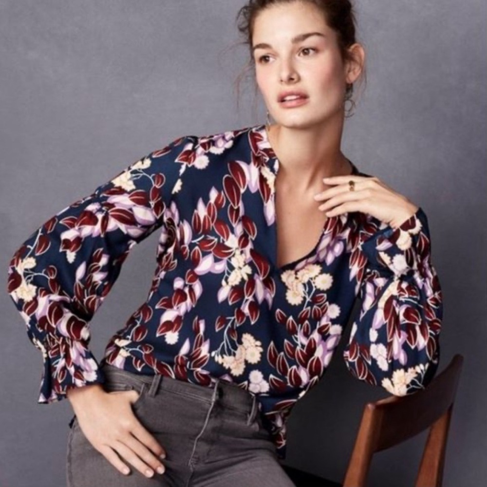 Ann Taylor Floral V Neck Blouse